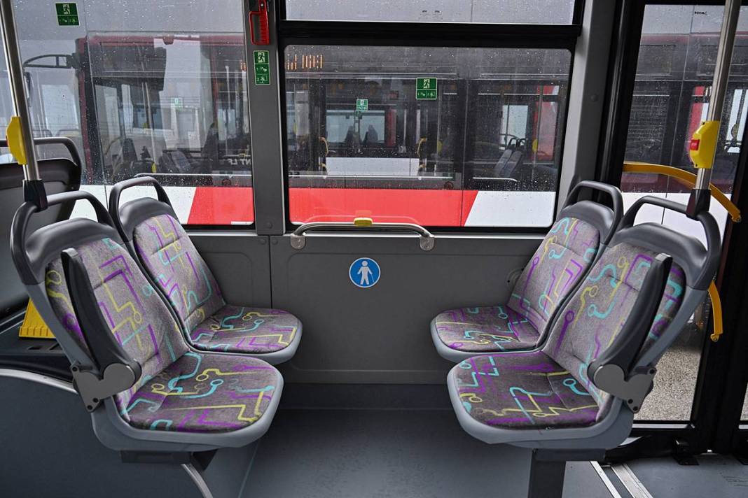 Durakta bekleme süreleri azalıyor: Yeni EGO otobüsleri göreve başladı 14